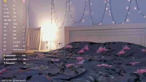 Snapshot of neonquack chatting on 15, 12, 2024 Riley online show from 15, 12, 2024