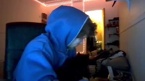 nephew_p online show from 28, 4, 2026