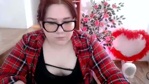 Snapshot of nereia chatting on 25, 5, 2026 nereia online show from 25, 5, 2026