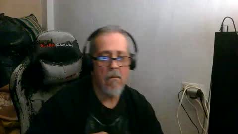 Snapshot of neron401 chatting on 2, 5, 2026 neron401 online show from 2, 5, 2026