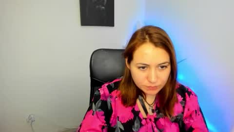 Snapshot of nessa_bunny chatting on 16, 12, 2025 Nessa online show from 16, 12, 2025