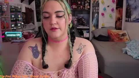 Snapshot of nevermakeawish chatting on 16, 9, 2025 Wishs Playground online show from 16, 9, 2025