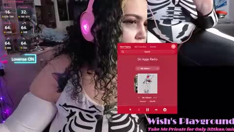 Snapshot of nevermakeawish chatting on 16, 10, 2025 Wishs Playground online show from 16, 10, 2025