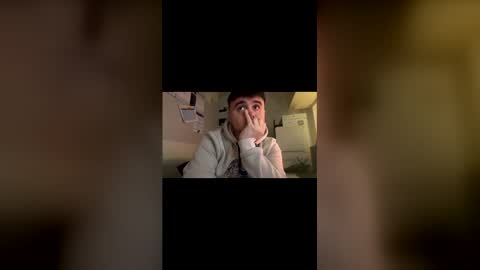 Joung Boy online show from 22, 12, 2025