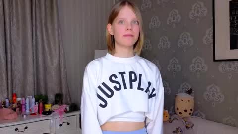 Snapshot of new__star chatting on 4, 3, 2026 Aster online show from 4, 3, 2026