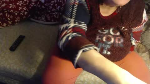 Snapshot of new_milf chatting on 7, 5, 2026 Lilly online show from 7, 5, 2026