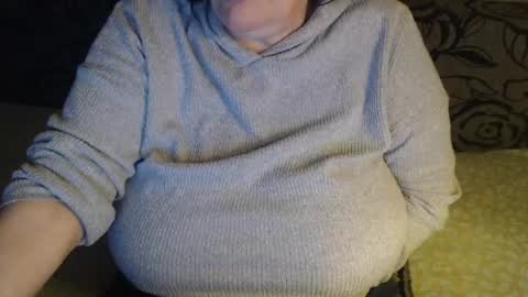 Snapshot of new_milf chatting on 11, 5, 2026 Lilly online show from 11, 5, 2026