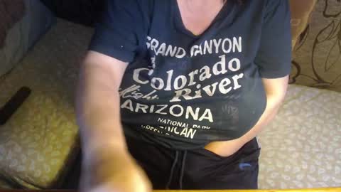 Snapshot of new_milf chatting on 1, 6, 2026 Lilly online show from 1, 6, 2026