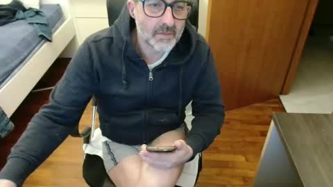 simi online show from 4, 2, 2026