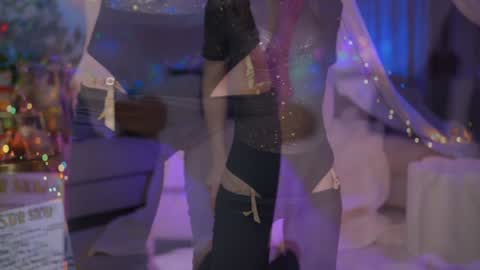 Snapshot of newchloe18 chatting on 15, 11, 2025 newchloe18 online show from 15, 11, 2025