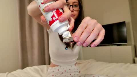 newchloe18 online show from 9, 2, 2026