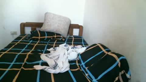 Snapshot of newest_star69 chatting on 2, 3, 2025 Lucy Pearl online show from 2, 3, 2025