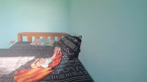 Snapshot of newest_star69 chatting on 27, 10, 2025 Lucy Pearl online show from 27, 10, 2025