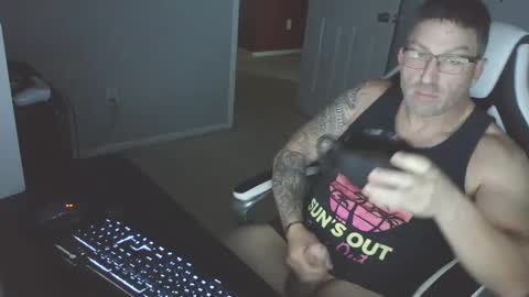 Snapshot of newevo chatting on 9, 9, 2025 newevo online show from 9, 9, 2025