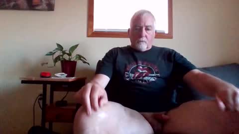 Snapshot of newhallboxer chatting on 19, 3, 2026 newhallboxer online show from 19, 3, 2026