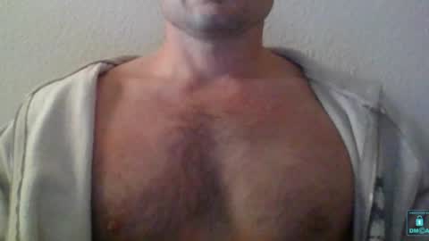 Snapshot of newtyguy90 chatting on 17, 12, 2024 newtyguy90 online show from 17, 12, 2024
