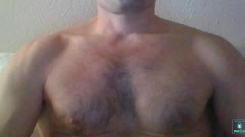 Snapshot of newtyguy90 chatting on 5, 1, 2025 newtyguy90 online show from 5, 1, 2025