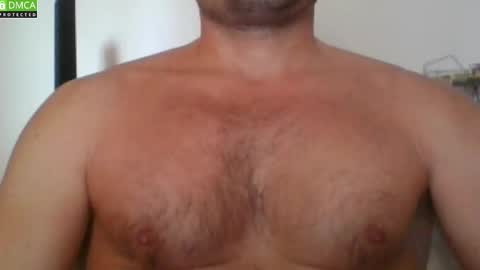 Snapshot of newtyguy90 chatting on 16, 10, 2025 newtyguy90 online show from 16, 10, 2025
