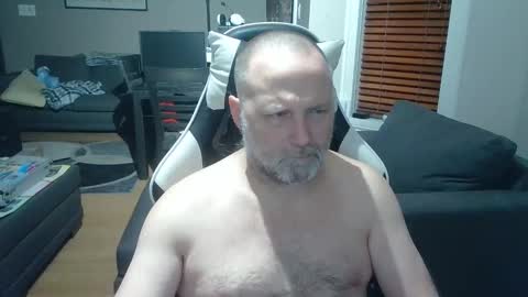 Snapshot of newvvorld chatting on 20, 11, 2025 NewWorld online show from 20, 11, 2025