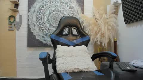 Yeison online show from 13, 2, 2026