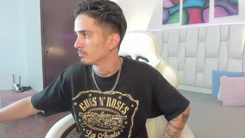 Snapshot of nextboywell1 chatting on 13, 4, 2026 Yeison online show from 13, 4, 2026