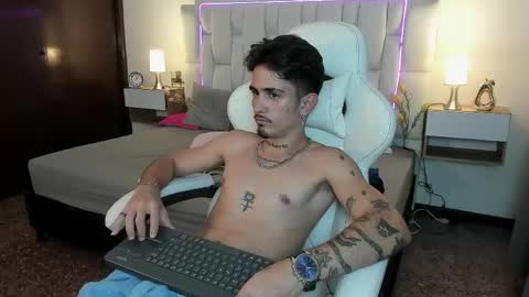 Snapshot of nextboywell1 chatting on 13, 4, 2026 Yeison online show from 13, 4, 2026