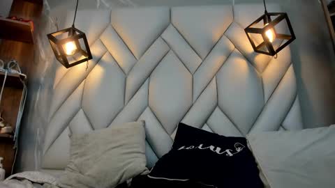 Milena online show from 10, 2, 2025