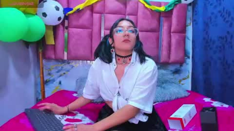 Snapshot of nezukoks chatting on 21, 7, 2026 nezukoks online show from 21, 7, 2026
