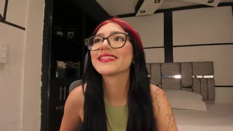 Snapshot of nezukoo_1 chatting on 26, 5, 2026 nezukoo_1 online show from 26, 5, 2026