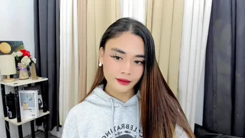 Snapshot of nhicolehollywood chatting on 9, 2, 2026 hottie nicole online show from 9, 2, 2026