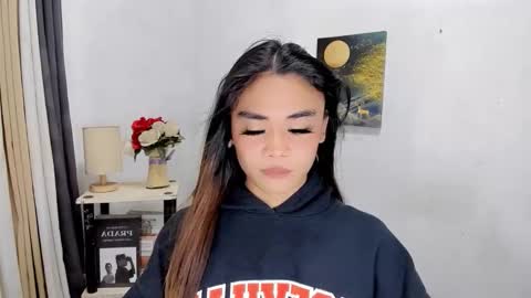 hottie nicole online show from 11, 3, 2026