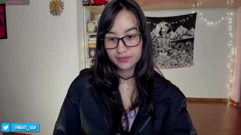 Snapshot of nia_blaze chatting on 16, 12, 2025 Nia online show from 16, 12, 2025