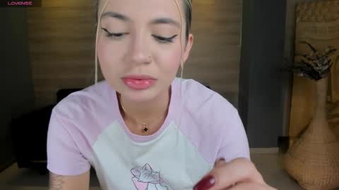 SQUIRTER DOLL    online show from 23, 10, 2025