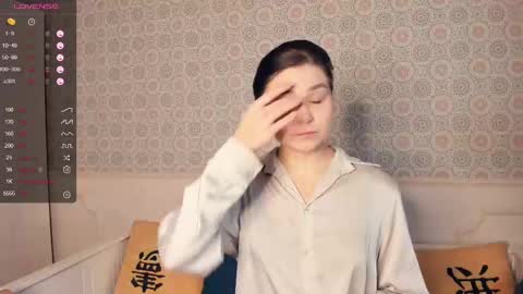 Snapshot of nice_kisss chatting on 6, 3, 2025 Alice online show from 6, 3, 2025
