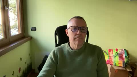 Snapshot of niceshy_71 chatting on 2, 12, 2025 Andrew online show from 2, 12, 2025