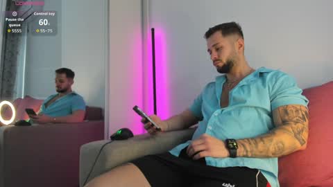 Nicholassx online show from 4, 4, 2026