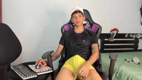 Snapshot of nick_greey chatting on 2, 7, 2026 Frank online show from 2, 7, 2026