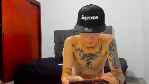 Snapshot of nick_straightboy chatting on 12, 5, 2026 Nick online show from 12, 5, 2026