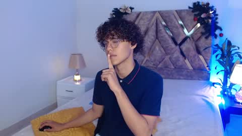 Snapshot of nickolas_moon chatting on 14, 12, 2024 Nickolas Muoz online show from 14, 12, 2024