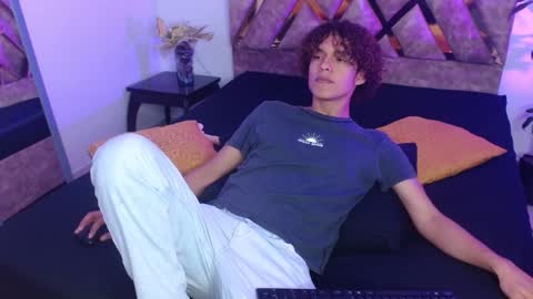 Snapshot of nickolas_moon chatting on 1, 2, 2025 Nickolas Muoz online show from 1, 2, 2025