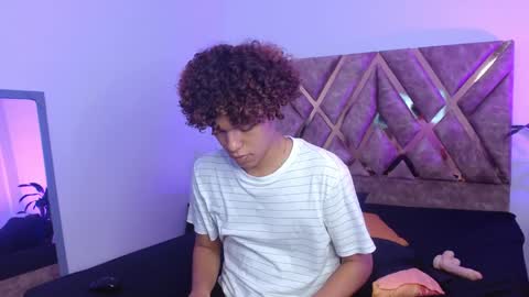 Snapshot of nickolas_moon chatting on 2, 2, 2025 Nickolas Muoz online show from 2, 2, 2025