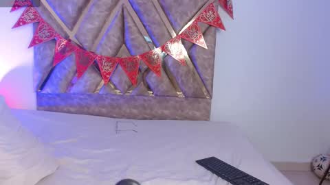 Snapshot of nickolas_moon chatting on 17, 2, 2025 Nickolas Muoz online show from 17, 2, 2025