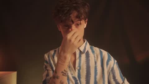 Nicky Neal online show from 6, 2, 2025