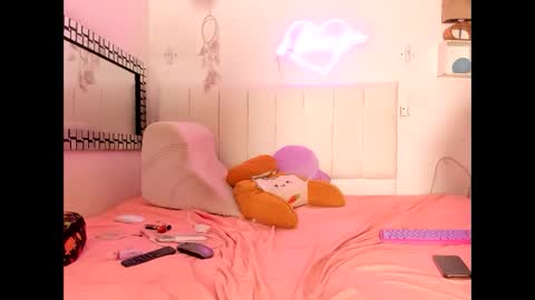 Snapshot of nicky_teem chatting on 23, 11, 2025 nicky_teem online show from 23, 11, 2025