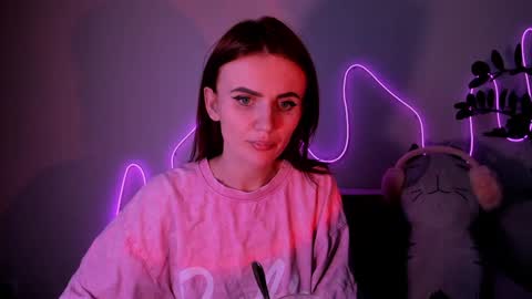 Nicky Weekends online show from 6, 12, 2024