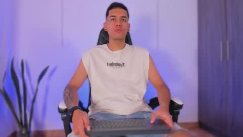 Snapshot of nickyblazze_ chatting on 3, 11, 2025 Nicky online show from 3, 11, 2025