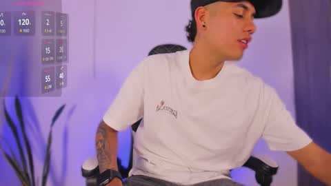 Snapshot of nickyblazze_ chatting on 9, 11, 2025 Nicky online show from 9, 11, 2025