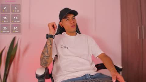 Snapshot of nickyblazze_ chatting on 19, 11, 2025 Nicky online show from 19, 11, 2025