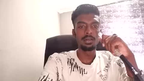 Snapshot of nickyle63 chatting on 19, 1, 2025 james online show from 19, 1, 2025