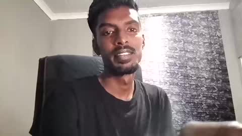 Snapshot of nickyle63 chatting on 26, 2, 2025 james online show from 26, 2, 2025